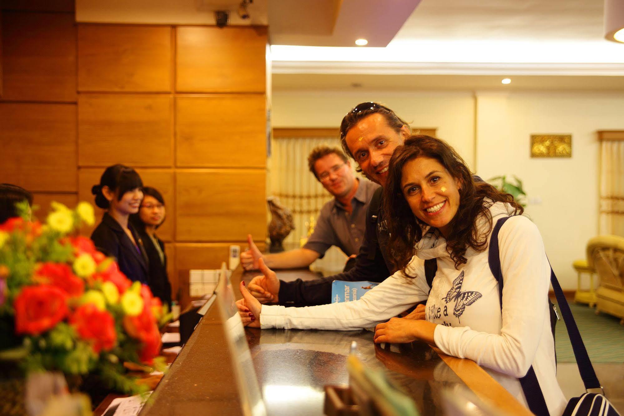 Ayarwaddy River View Hotel Mandalaj Kültér fotó